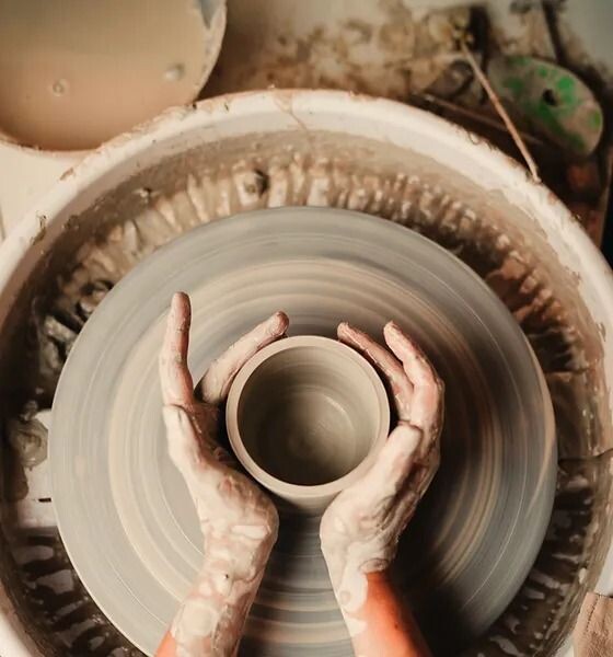 4 Week Beginner Wheel Throwing with Jackson - The Pottery Den